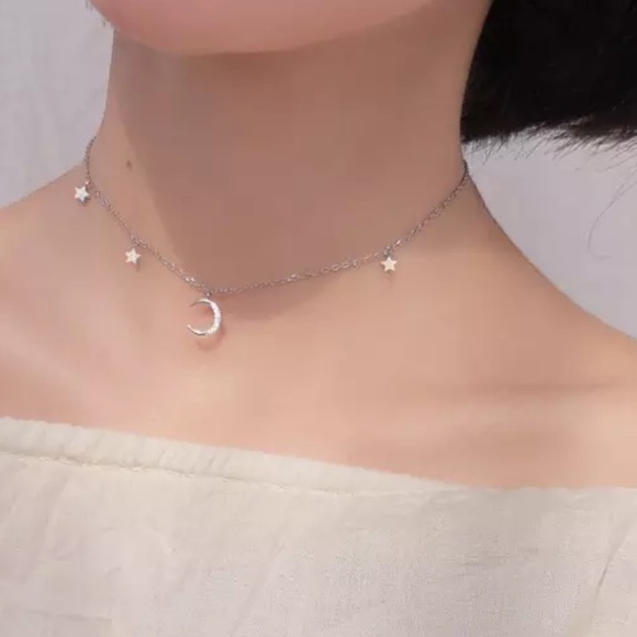 🌟 Sterling Silver 925 CZ Star Moon Necklace - Picture 3 of 4